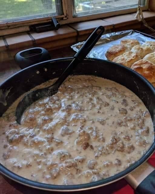 Pioneer Woman Sausage Gravy