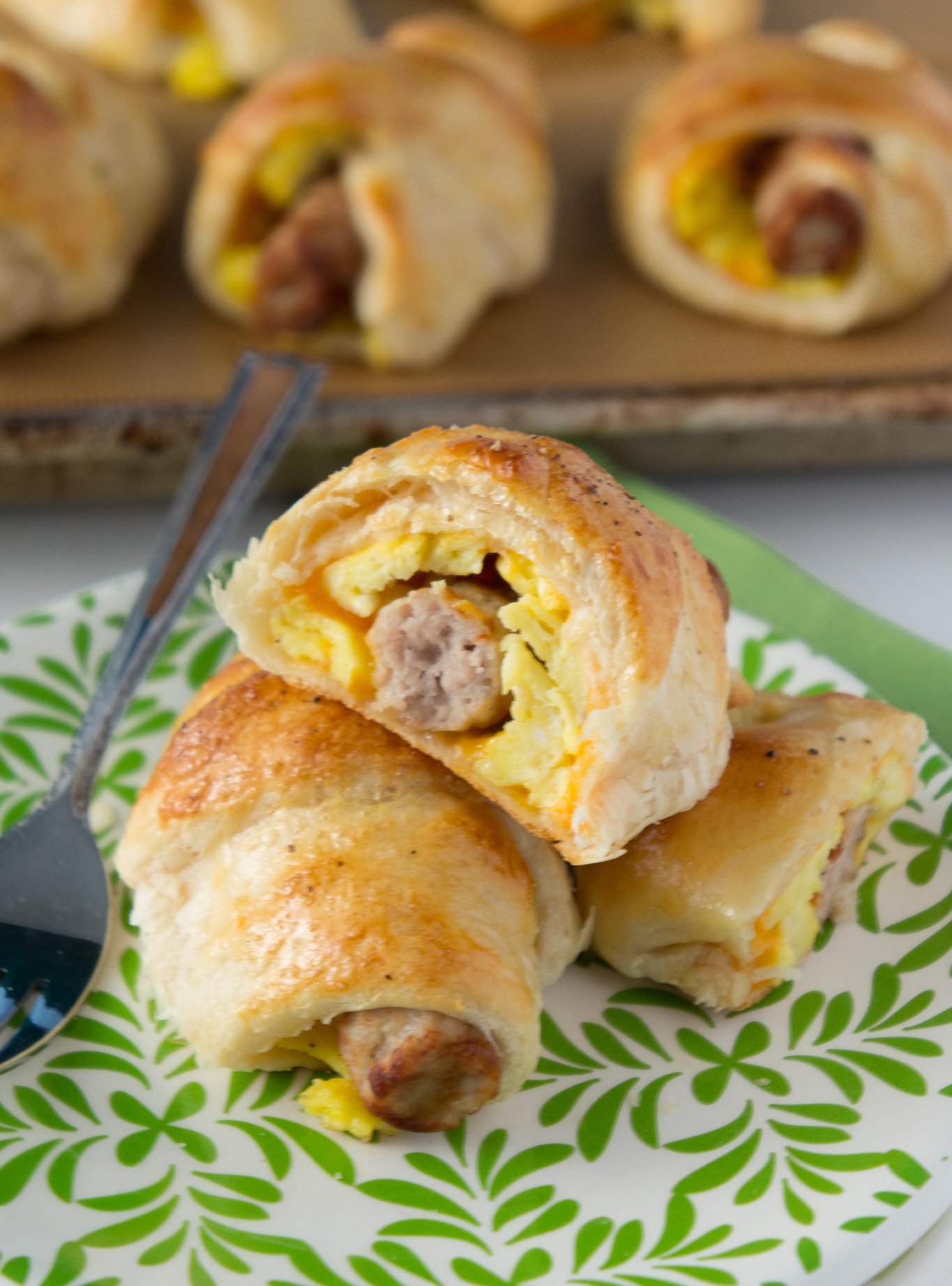 Sausage, Egg and Cheese Breakfast Roll-Ups